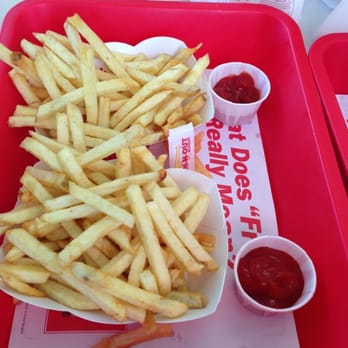 In-N-Out Burger - Fast Food Near Me - Milpitas, California
