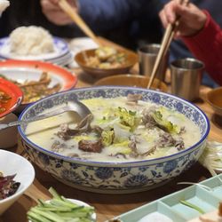 Ban Bu Xian - Duck Soup