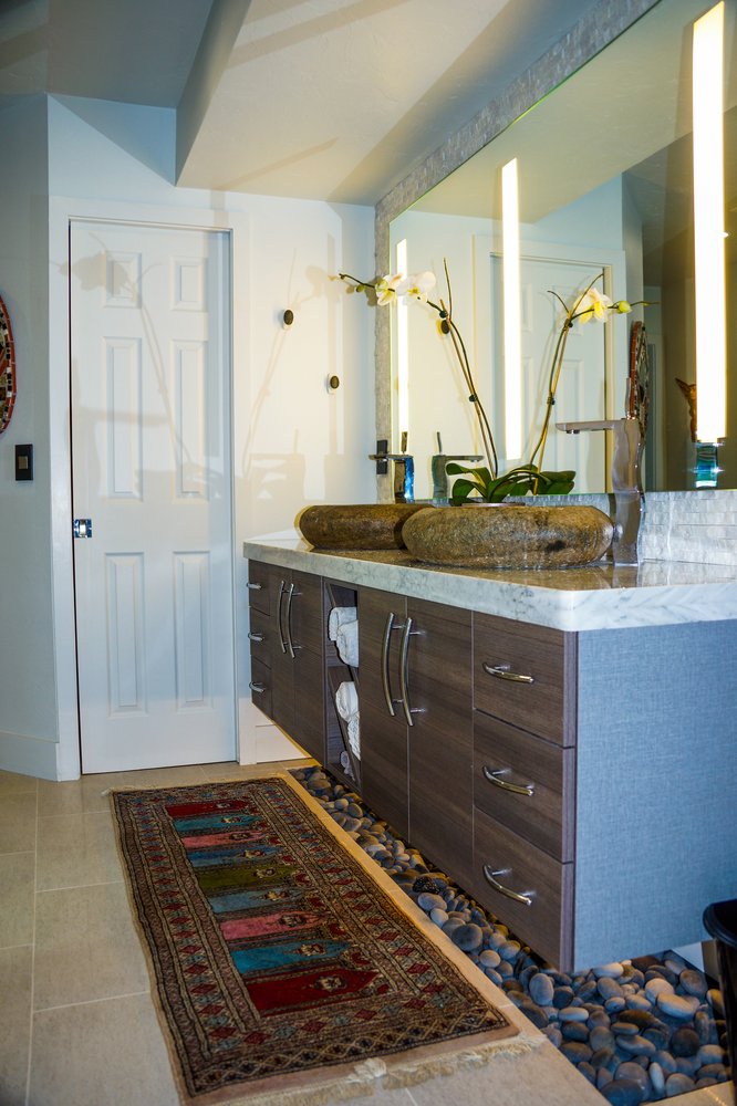 EXTRAORDINAIRE Updated September 2024 23 Photos & 11