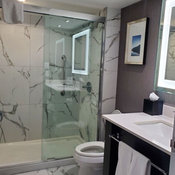 Embassy Suites by Hilton Toronto Airport - Hotels Near Me - Toronto, Ontario Embassy Suites by Hilton Toronto Airport - Hotels Near Me - Toronto, Ontario