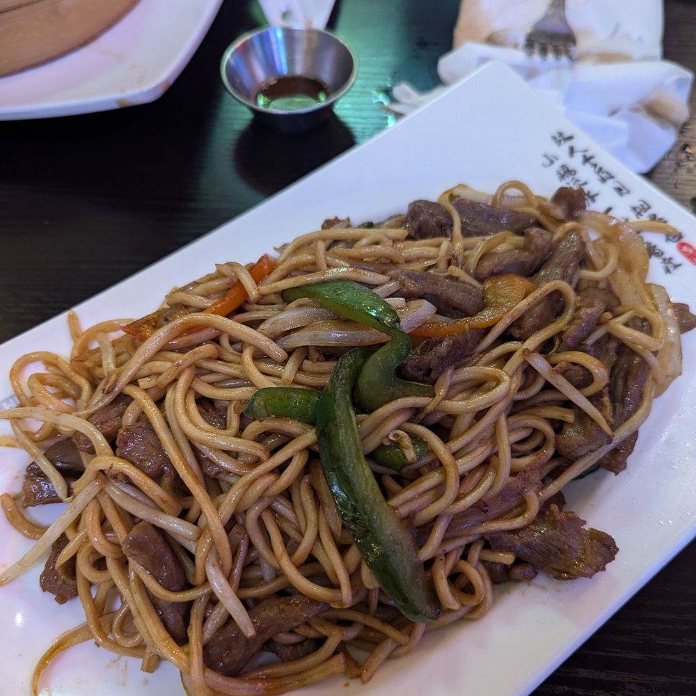 SF2. Beef Stir Fried Noodle SF2. Beef Stir Fried Noodle