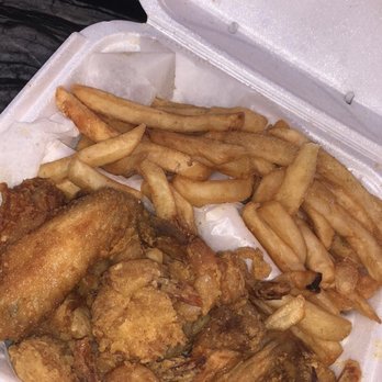 Snappers Fish & Chicken - Seafood Near Me - Miami, Florida Snappers Fish & Chicken - Seafood Near Me - Miami, Florida