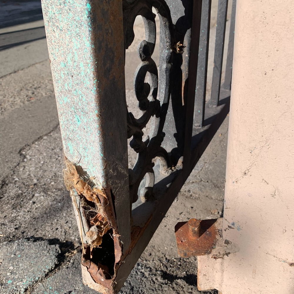 Brian's Welding - Before: Rusted hinges - Fences & Gates Near Me - San Jose, California
