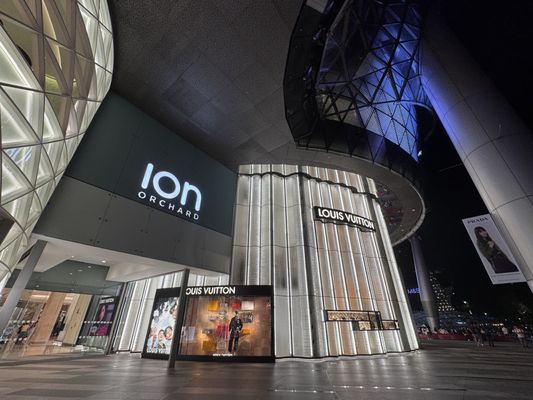 ION Orchard by null