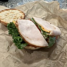 This was supposed to be a turkey bagel sandwich with lettuce, tomatoes, cheddar cheese, EXTRA turkey and mayo. This was supposed to be a turkey bagel sandwich with lettuce, tomatoes, cheddar cheese, EXTRA turkey and mayo.