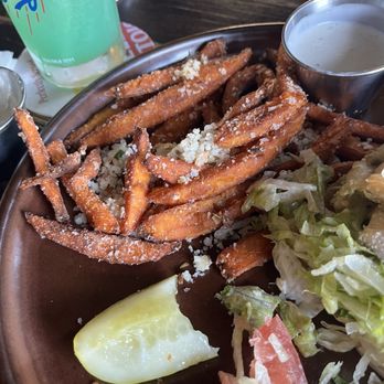 Morrison - Garlic sweet potato fries - Gastropubs Near Me - Los Angeles, California Morrison - Garlic sweet potato fries - Gastropubs Near Me - Los Angeles, California