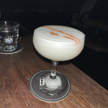 L' Fleur Bar - Cocktails and dinner - Cocktail Bars Near Me - Prague, Puerto Rico