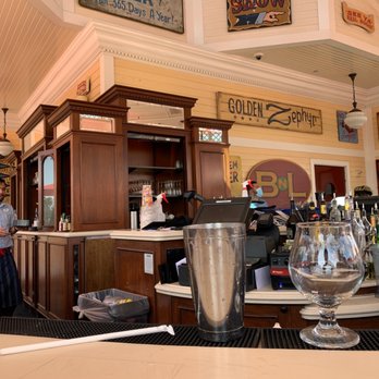 Lamplight Lounge - Outside seating - New American Near Me - Anaheim, California