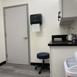 Fast Aid Urgent Care