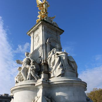 Buckingham Palace - Landmarks & Historical Buildings Near Me - London, XGL Buckingham Palace - Landmarks & Historical Buildings Near Me - London, XGL