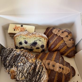 Bonrue Bakery formerly Farmstead - Bakeries Near Me - St George, Utah