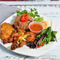 Gisele's Caribeyond Restaurant - Creole chicken/Red beans and rice