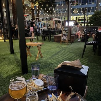 Headlands Brewing - Smash burger Chk tenders & fries - Beer Gardens Near Me - Walnut Creek, California Headlands Brewing - Smash burger Chk tenders & fries - Beer Gardens Near Me - Walnut Creek, California