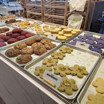 Hi Bakery - Lots of cookies - Bakeries Near Me - Los Angeles, California