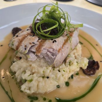 Honu Oceanside - Mahjong fish over edamame risotto with Button mushrooms #chefskiss - Seafood Near Me - Lahaina, Hawaii Honu Oceanside - Mahjong fish over edamame risotto with Button mushrooms #chefskiss - Seafood Near Me - Lahaina, Hawaii