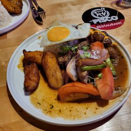 Lomo A Lo Pobre (Top Sirloin) Lomo A Lo Pobre (Top Sirloin)