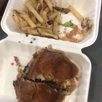 Prime 16 - Tap House Signature with truffle fries - Burgers Near Me - New Haven, Connecticut Prime 16 - Tap House Signature with truffle fries - Burgers Near Me - New Haven, Connecticut