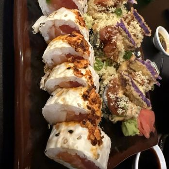 Zumo Sushi - White sand beach roll and submarine roll - Japanese Near Me - Kapaʻa, Hawaii Zumo Sushi - White sand beach roll and submarine roll - Japanese Near Me - Kapaʻa, Hawaii