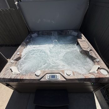 California Hot Spas - Hot Tub & Pool Near Me - Live Oak, California