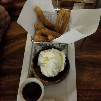 Margaritas - Churros with ice cream - Mexican Near Me - Honolulu, Hawaii