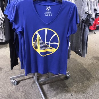 DICK'S Sporting Goods - Bay Area sports fan gear! - Outdoor Gear Near Me - Daly City, California