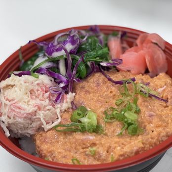 Feast Waikiki - Fresh, Simple, Hawaiian - Poke 'Ekahi! - Seafood Near Me - Honolulu, Hawaii Feast Waikiki - Fresh, Simple, Hawaiian - Poke 'Ekahi! - Seafood Near Me - Honolulu, Hawaii