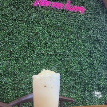 Madres Brunch - Mazapán Latte - Breakfast & Brunch Near Me - Whittier, California