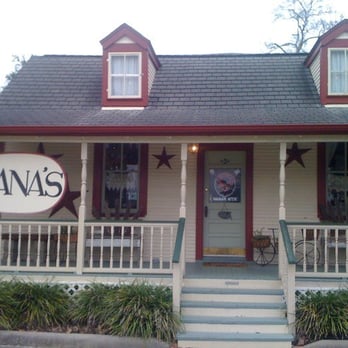 Nana's Attic - In one of the old houses that make up Pioneer Square - Coffee & Tea Near Me - League City, Texas