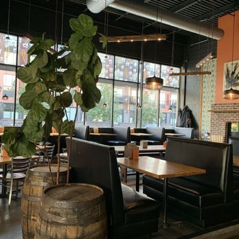 StormKing Brewpub - Seating - Barbeque Near Me - Minneapolis, Minnesota StormKing Brewpub - Seating - Barbeque Near Me - Minneapolis, Minnesota