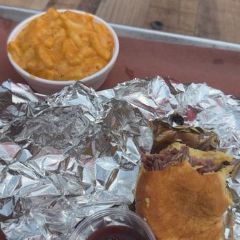 Matt's Barbecue - Barbeque Near Me - Lemont, Illinois