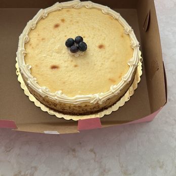 Cavaliere's Bakery - Cheesecake - Bakeries Near Me - Santa Rosa, California