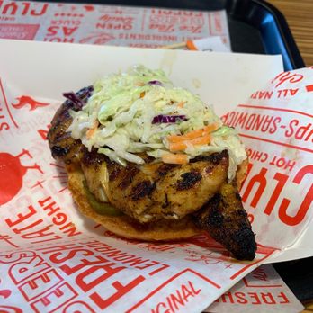 Clyde's Hot Chicken - Skinny Chick Sandwich - Chicken Shop Near Me - Montclair, California