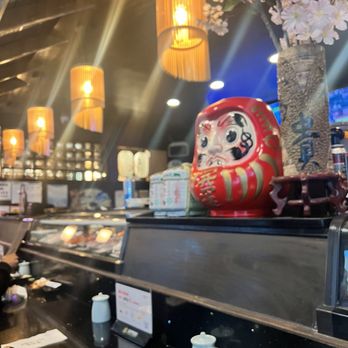 Kimu Sushi - Inside - Sushi Bars Near Me - Long Beach, California Kimu Sushi - Inside - Sushi Bars Near Me - Long Beach, California
