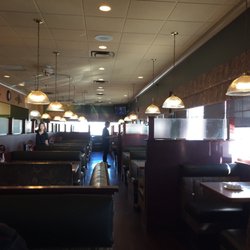Humpty's Family Restaurant - Nice place for breakfast