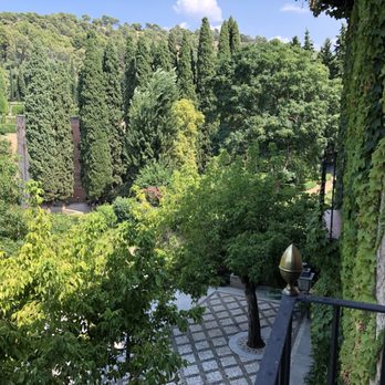 El Parador - Hotels Near Me - Granada, GR