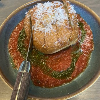 Giana Restaurant - Cheesy bread appetizer - Pizza Near Me - Easton, Massachusetts