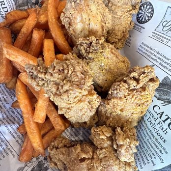 H Crab - Lemon Pepper Chicken Wings Basket With Sweet Potato Fries - Cajun/Creole Near Me - Flushing, New York H Crab - Lemon Pepper Chicken Wings Basket With Sweet Potato Fries - Cajun/Creole Near Me - Flushing, New York