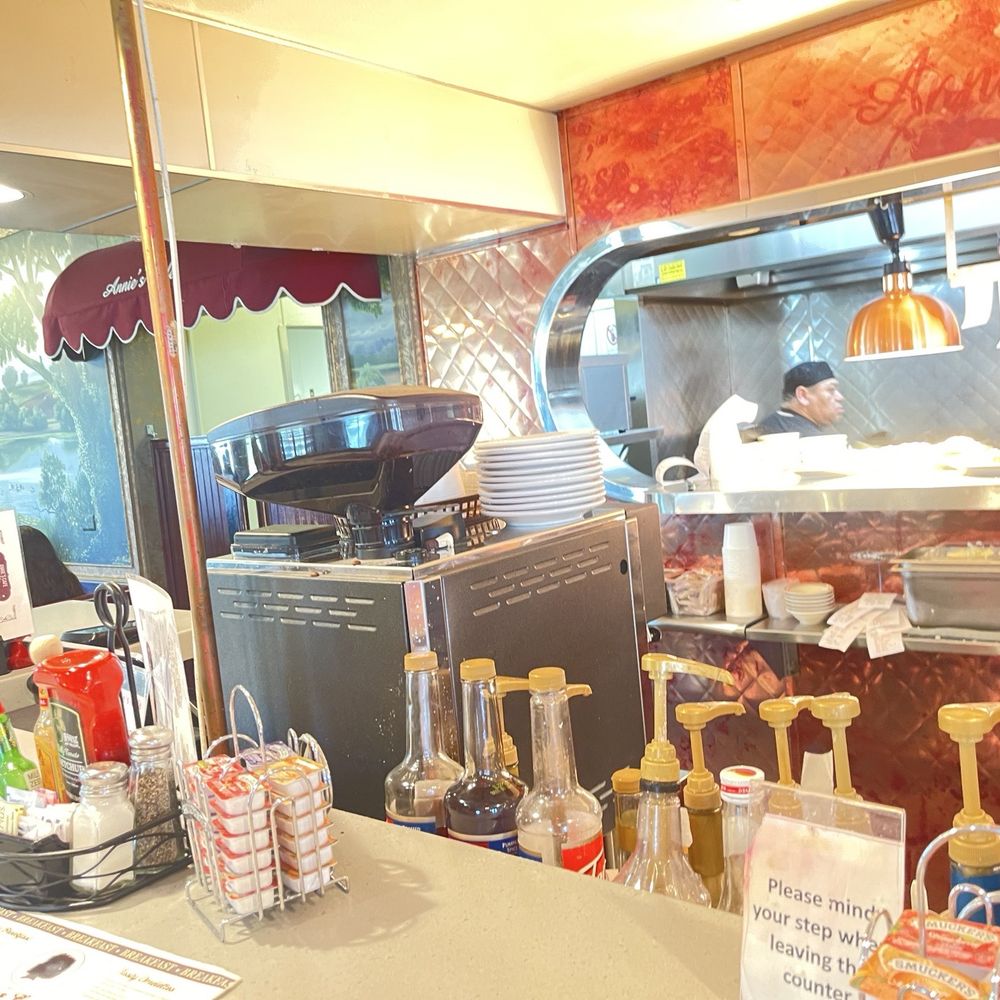 Annie's Cafe - Temecula - Breakfast & Brunch Near Me - Temecula, California