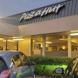 Pizza Hut - Outside