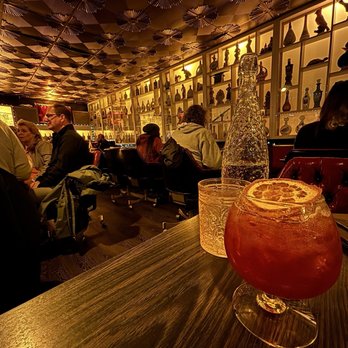 Flamingo Lounge - Alpenglow mocktail - Lounges Near Me - Seward, Alaska