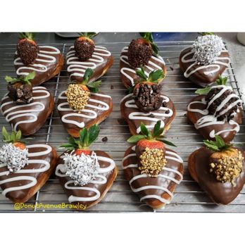Donut Avenue - Chocolate covered organic STRAWBERRY donuts with or without cream filling - Donuts Near Me - Brawley, California Donut Avenue - Chocolate covered organic STRAWBERRY donuts with or without cream filling - Donuts Near Me - Brawley, California