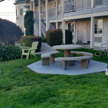 Cayucos Beach Inn - Hotels Near Me - Cayucos, California Cayucos Beach Inn - Hotels Near Me - Cayucos, California
