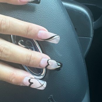 Bijou Nail Lounge - Nail Salons Near Me - New Braunfels, Texas