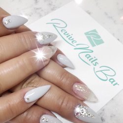 Revive Nails Bar