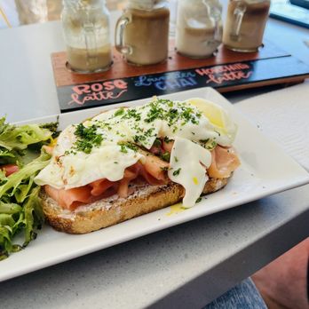 Pineapple Sol - salmon toast. no dressing on salad. salmon tasted off - Coffee & Tea Near Me - Cary, North Carolina