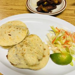 Latina Restaurant - Chicken gorditas w/side of plantain