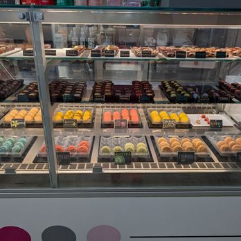 Le Macaron French Pastries - Coffee & Tea Near Me - Gaithersburg, Maryland