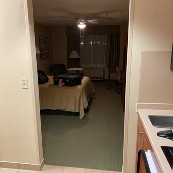 General Smalls Inn - Standard room - some are extended stay suites with a separate bedroom - Hotels Near Me - Fort Eustis, Virginia