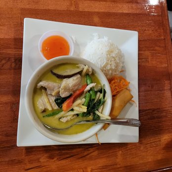 Sabai Thai Winchester - Green Curry Lunch - Thai Near Me - Winchester, Virginia