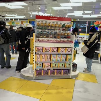 LEGO - Toy Stores Near Me - New York, New York LEGO - Toy Stores Near Me - New York, New York